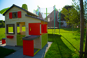 Spielhaus im Garten